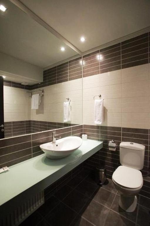 Aliakmon Hotel Kozáni Szoba fotó